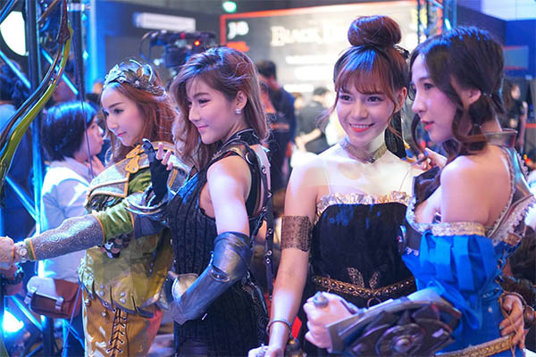 เก็บตก พริตตี้งานเกม Thailand Game Show Big Festival 2017-3